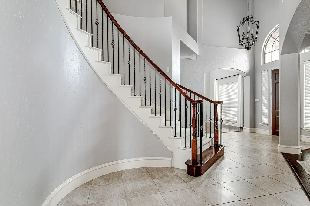828 Thomas Crossing Drive Fort Worth TX 76028