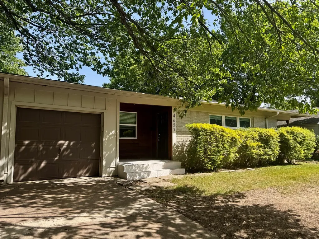 4657 Selkirk Drive Fort Worth TX 76109