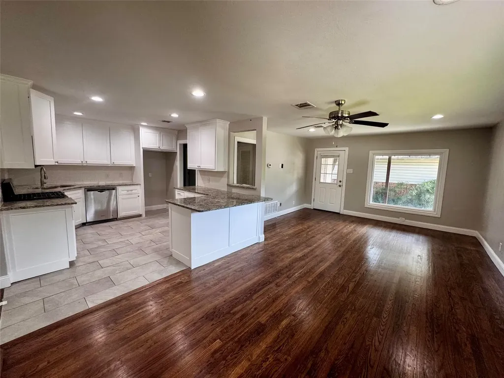 4657 Selkirk Drive Fort Worth TX 76109