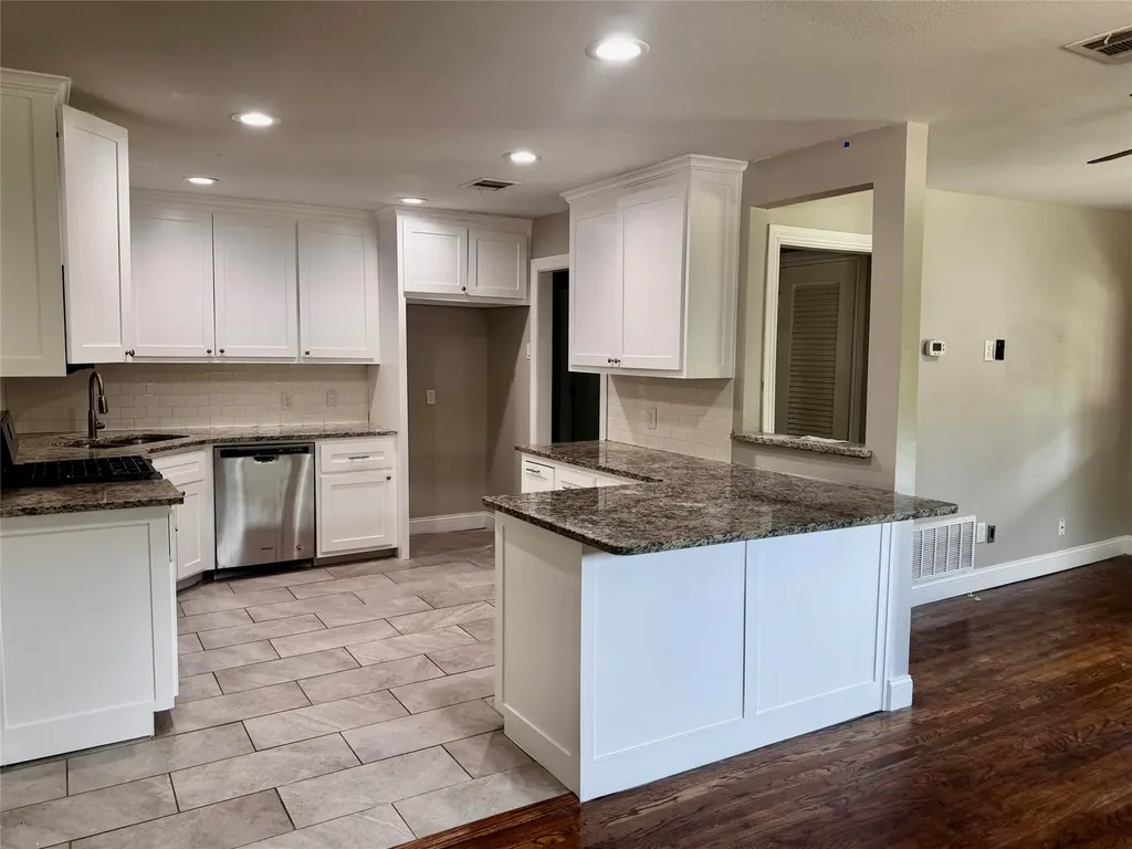 4657 Selkirk Drive Fort Worth TX 76109