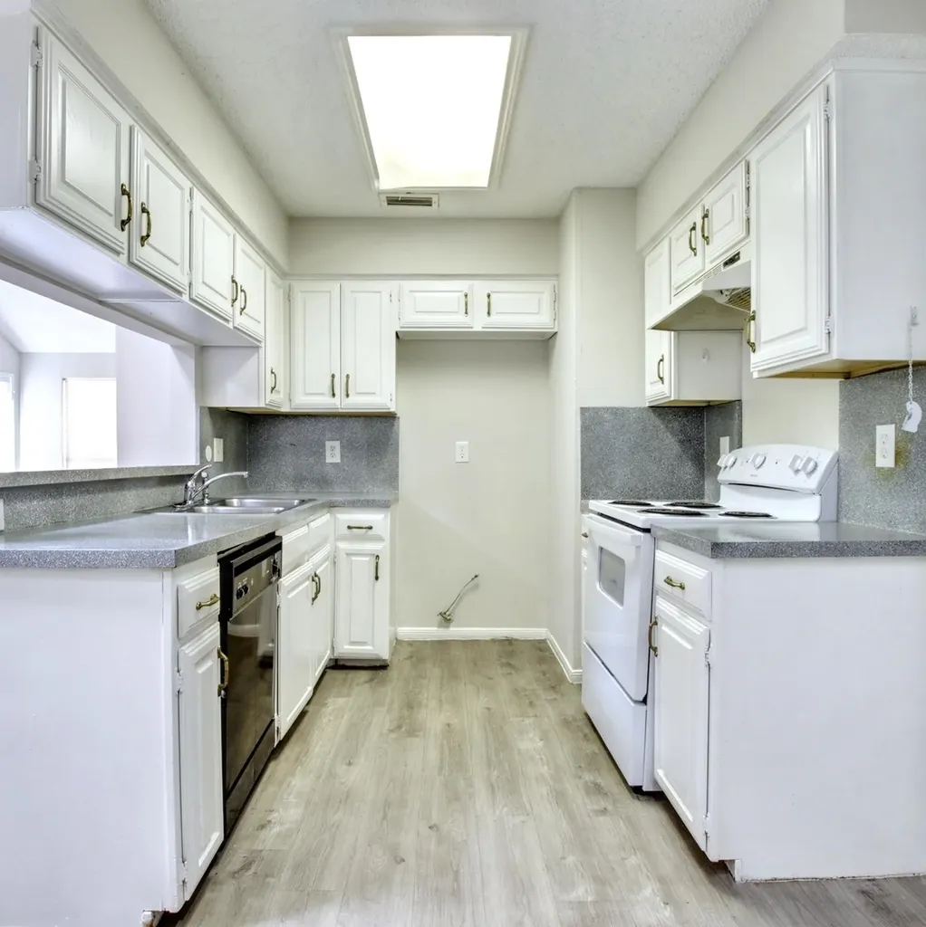 712 Via Miramonte Mesquite TX 75150