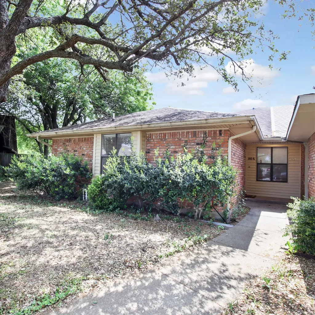 712 Via Miramonte Mesquite TX 75150