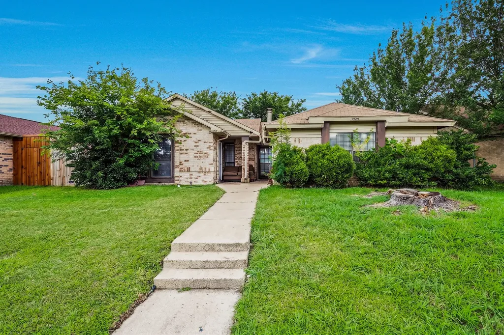712 Via Miramonte Mesquite TX 75150