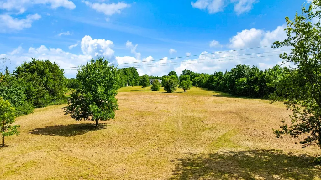 1269 County Road 12650 Paris TX 75462
