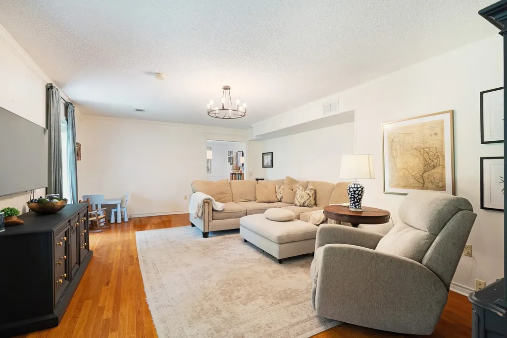 1269 County Road 12650 Paris TX 75462