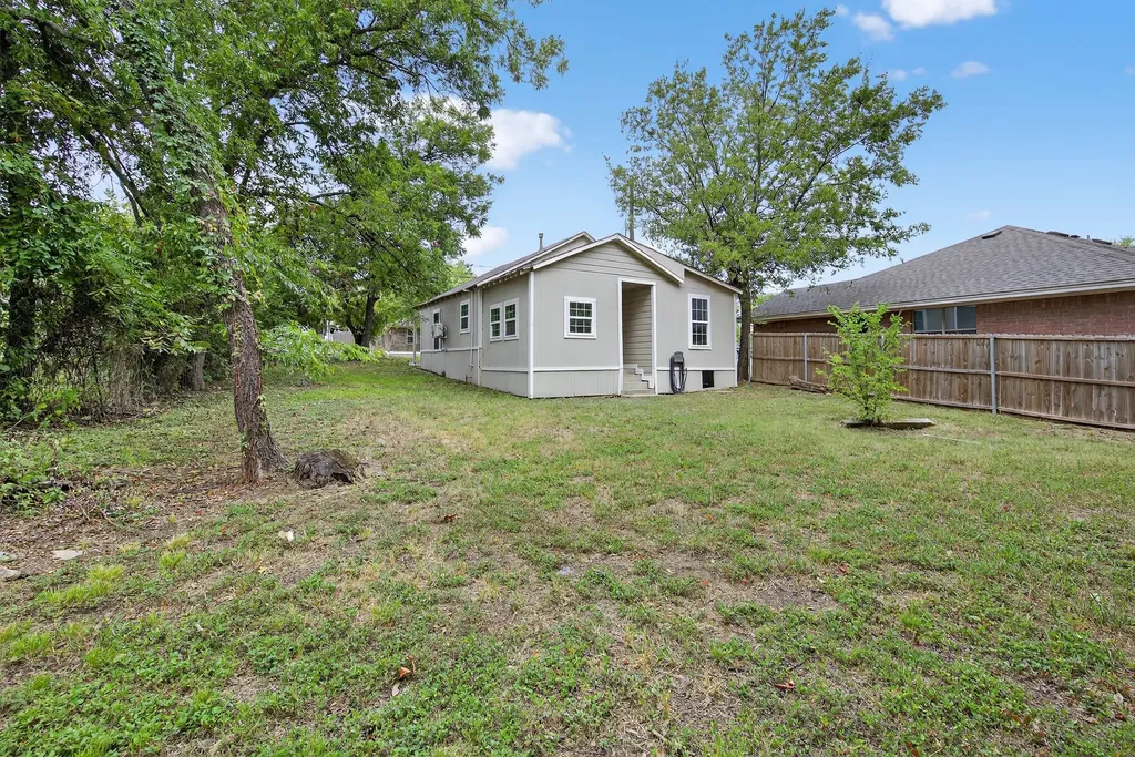1008 Van Winkle Street Weatherford TX 76086