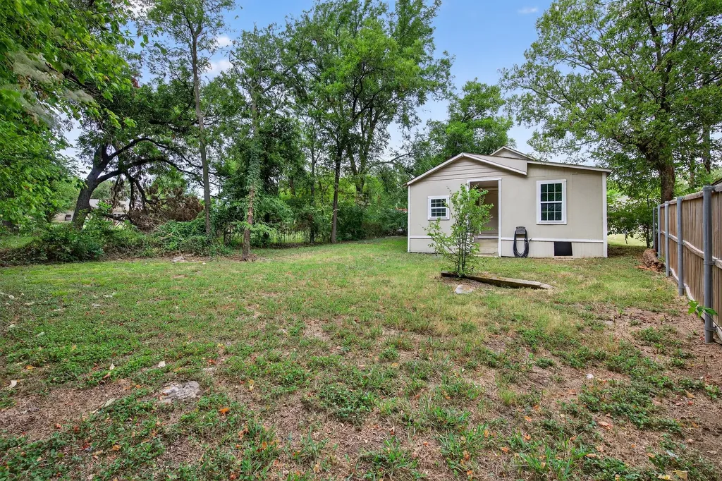 1008 Van Winkle Street Weatherford TX 76086