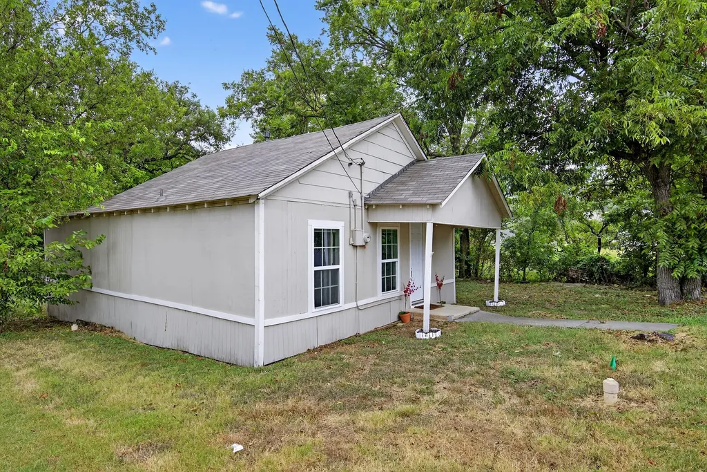 1008 Van Winkle Street Weatherford TX 76086