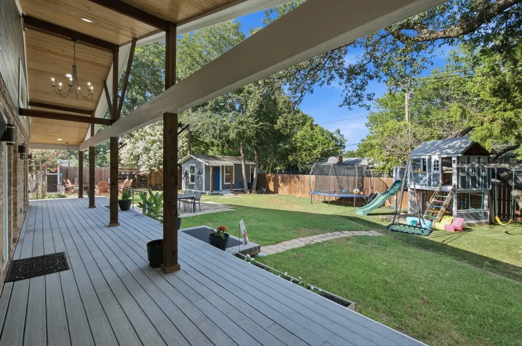 2116 Stonegate Drive N Bedford TX 76021