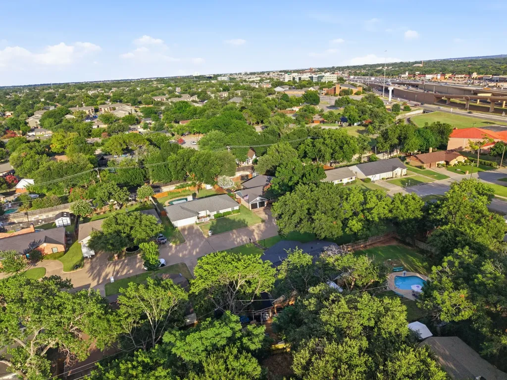 2116 Stonegate Drive N Bedford TX 76021