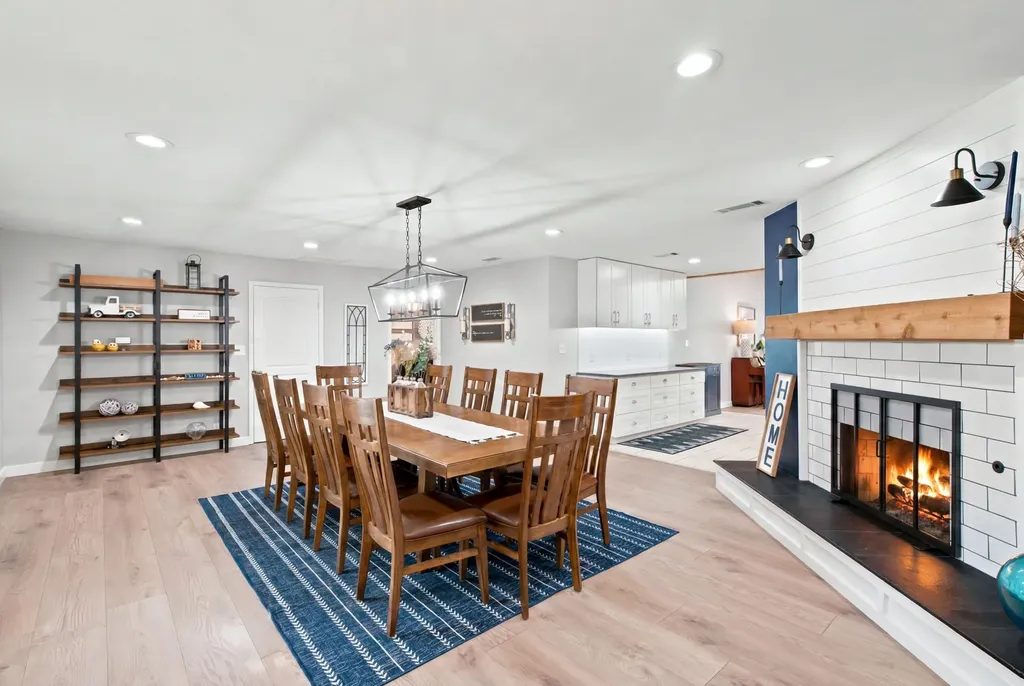 2116 Stonegate Drive N Bedford TX 76021