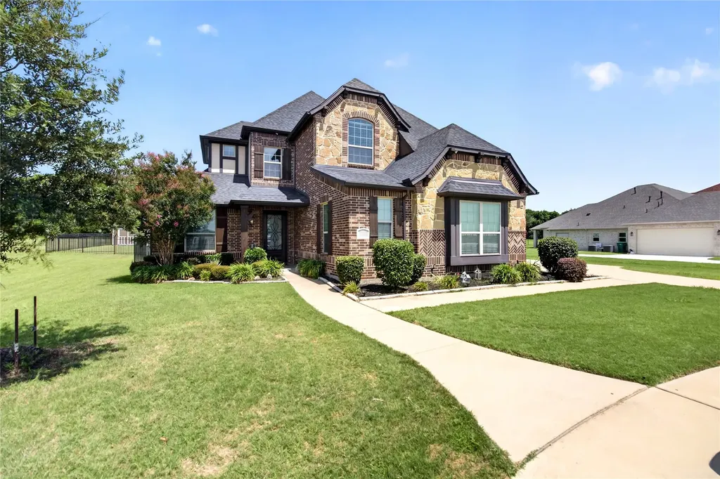 1618 Pebble Beach Lane Cedar Hill TX 75104