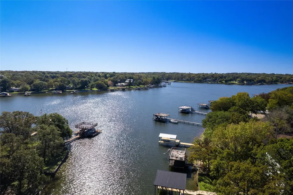 195 Lake Creek Drive Mabank TX 75156