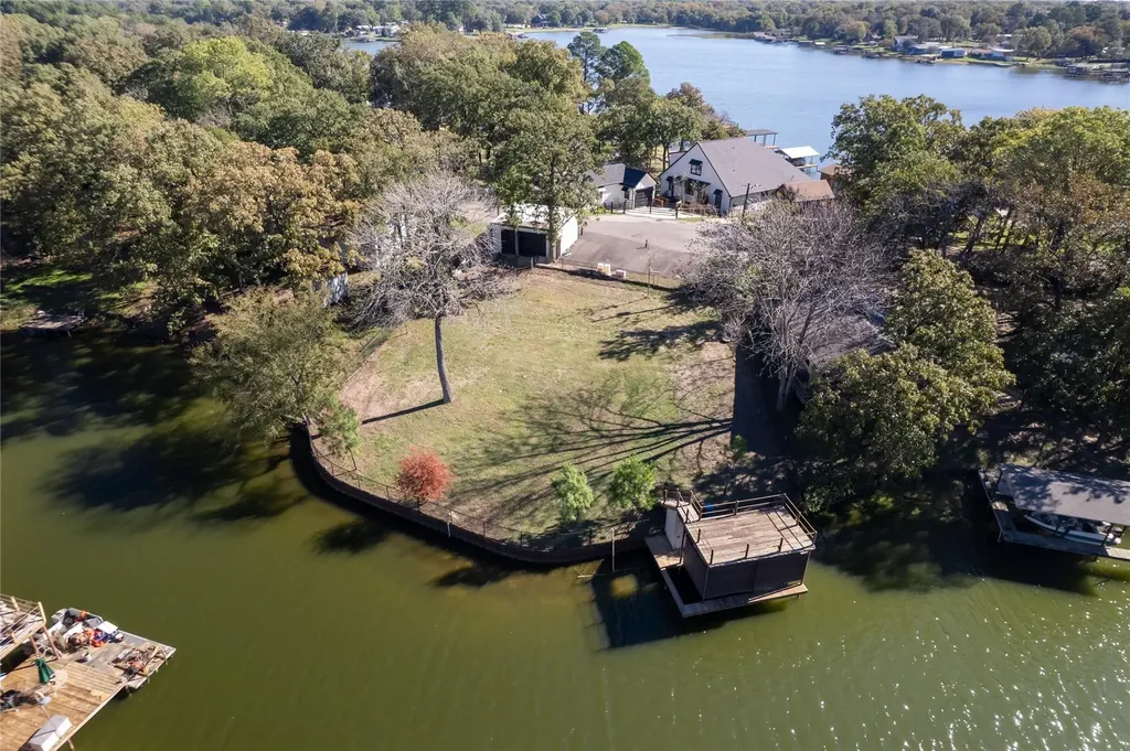 195 Lake Creek Drive Mabank TX 75156