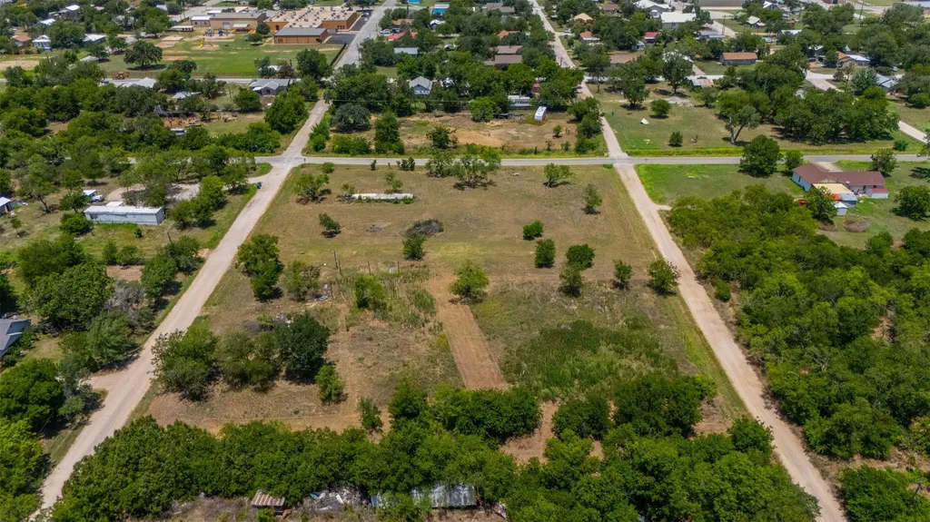 407 W 14th Street Cisco TX 76437