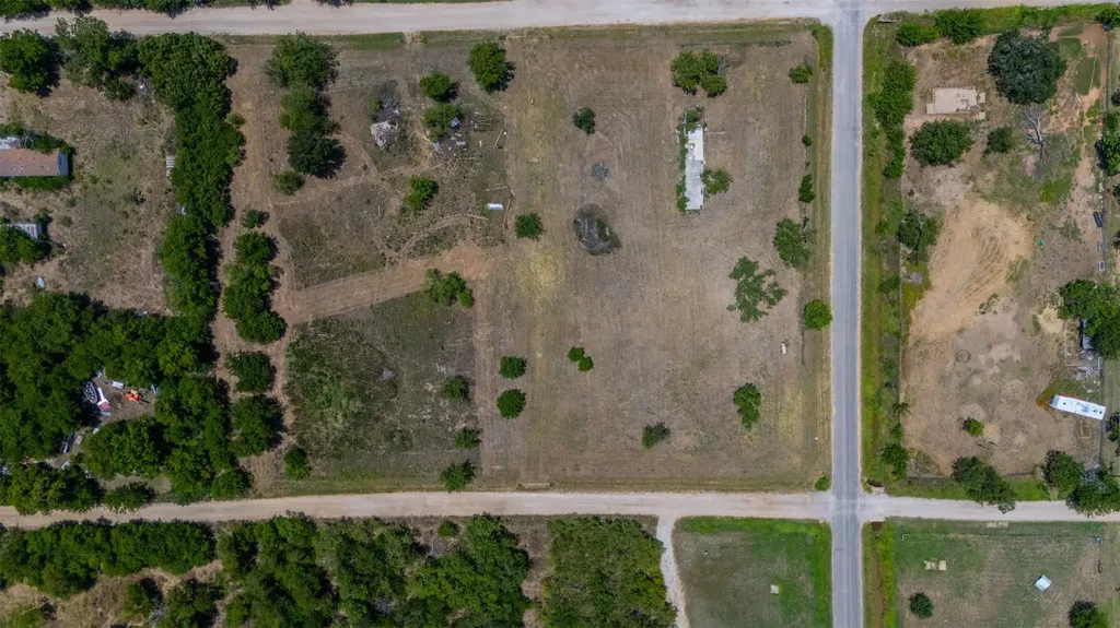 407 W 14th Street Cisco TX 76437