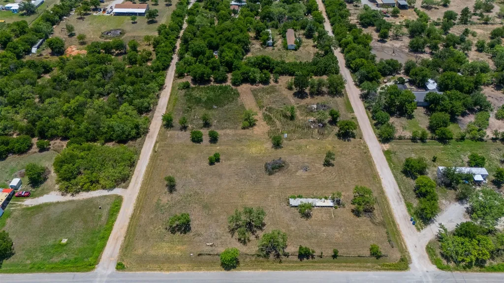 407 W 14th Street Cisco TX 76437