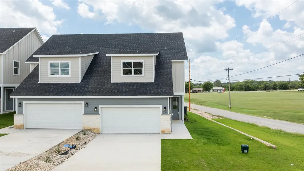710 N Sycamore Street Hico TX 76457