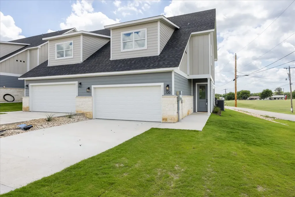 710 N Sycamore Street Hico TX 76457