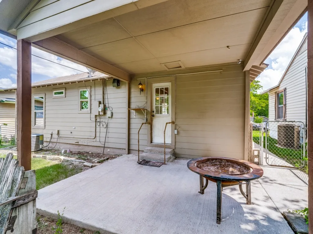 9108 Farmer Road White Settlement TX 76108