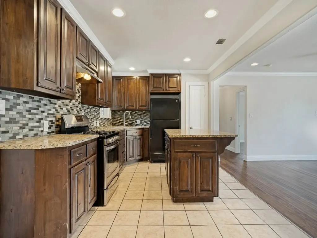9108 Farmer Road White Settlement TX 76108