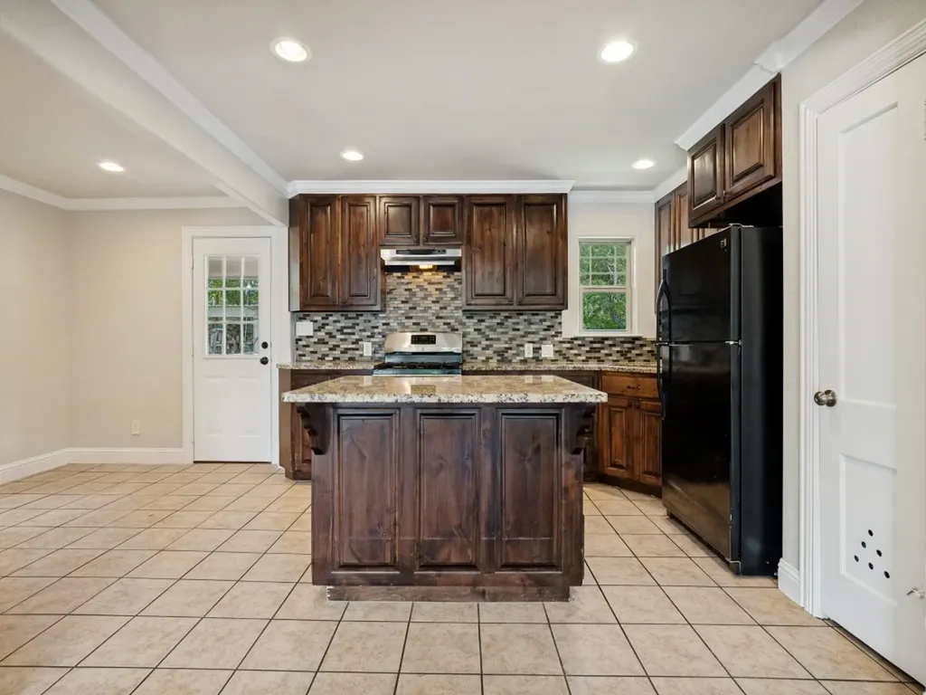 9108 Farmer Road White Settlement TX 76108