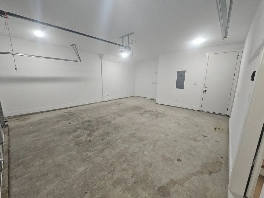 2139 Mail Avenue Dallas TX 75235