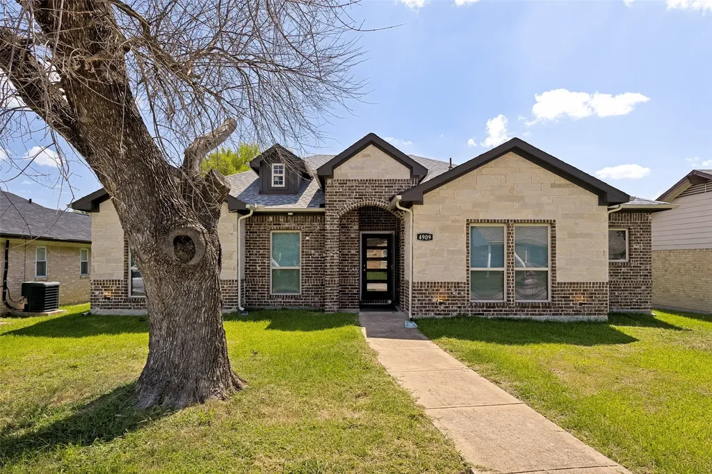 4909 Collingwood Drive Garland TX 75043