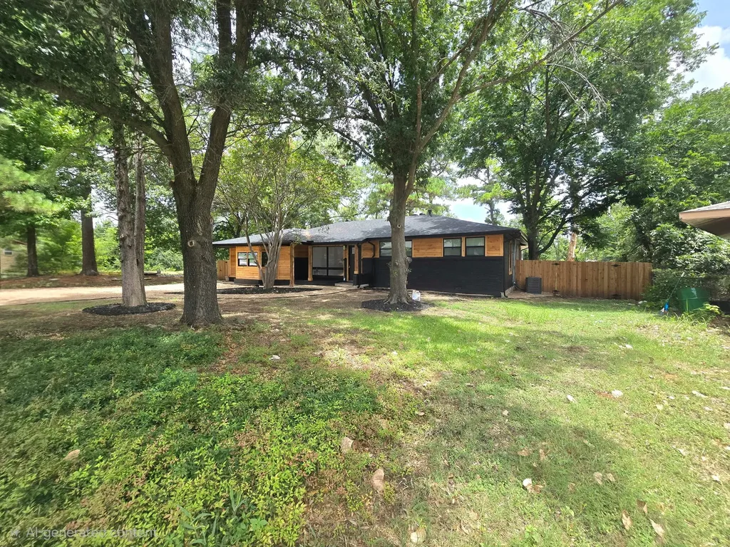 404 W Hillcrest Street Keene TX 76059