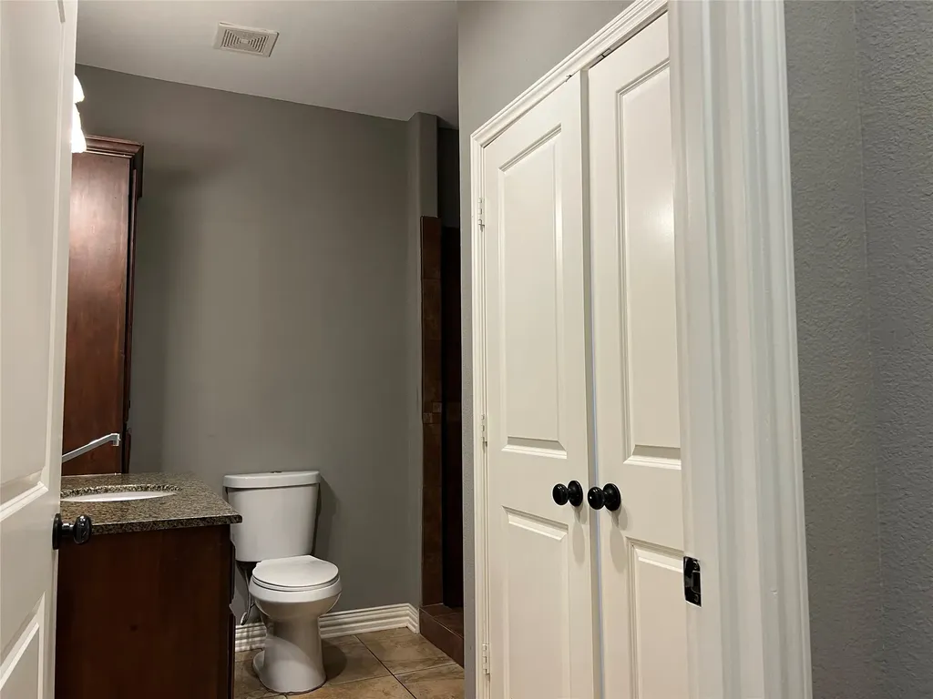 8008 County Road 1058 Rice TX 75155