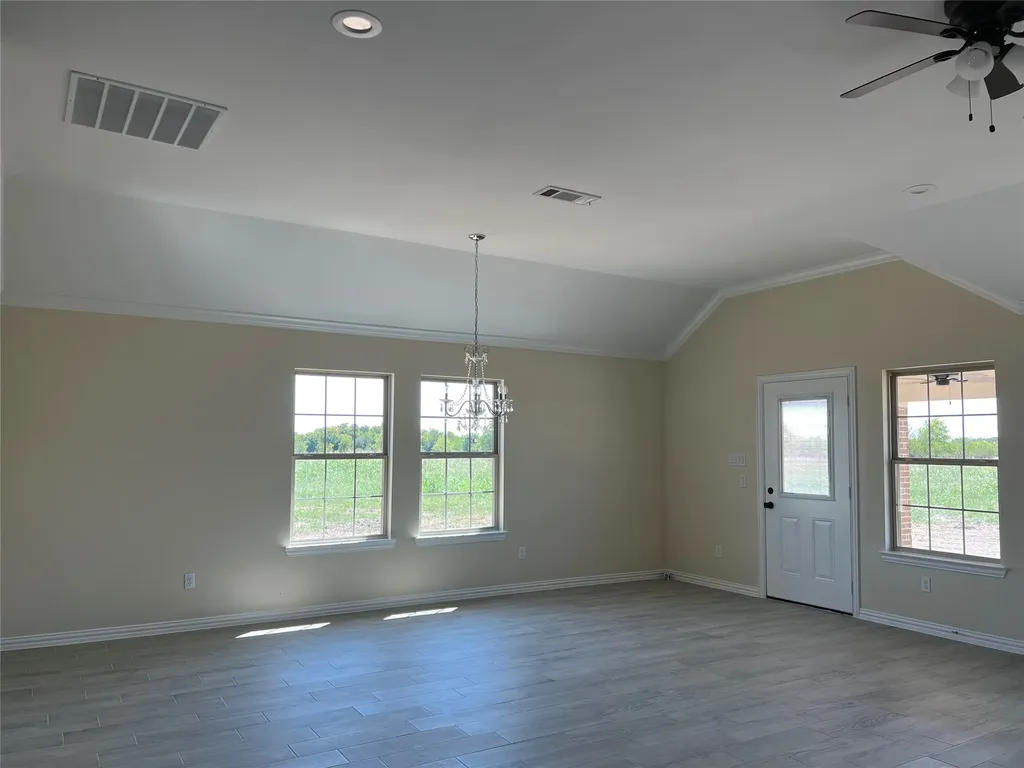 8008 County Road 1058 Rice TX 75155