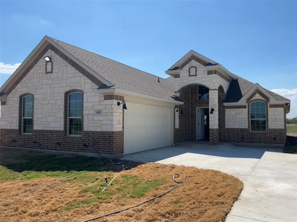 8008 County Road 1058 Rice TX 75155