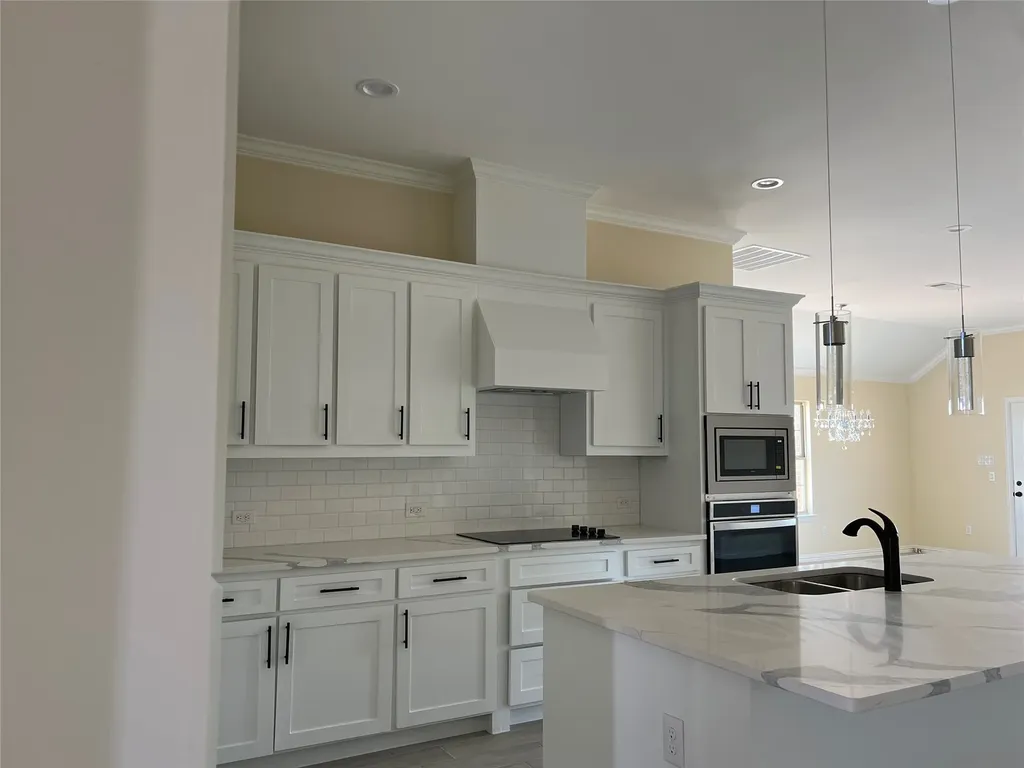 8008 County Road 1058 Rice TX 75155