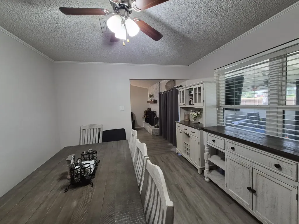 405 W Lindenwood Lane Hewitt TX 76643