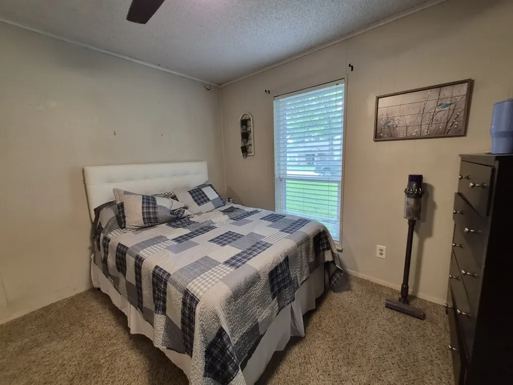 405 W Lindenwood Lane Hewitt TX 76643