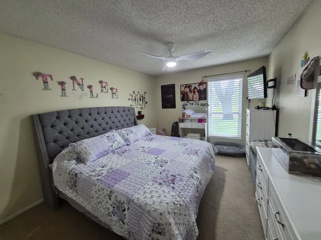 405 W Lindenwood Lane Hewitt TX 76643