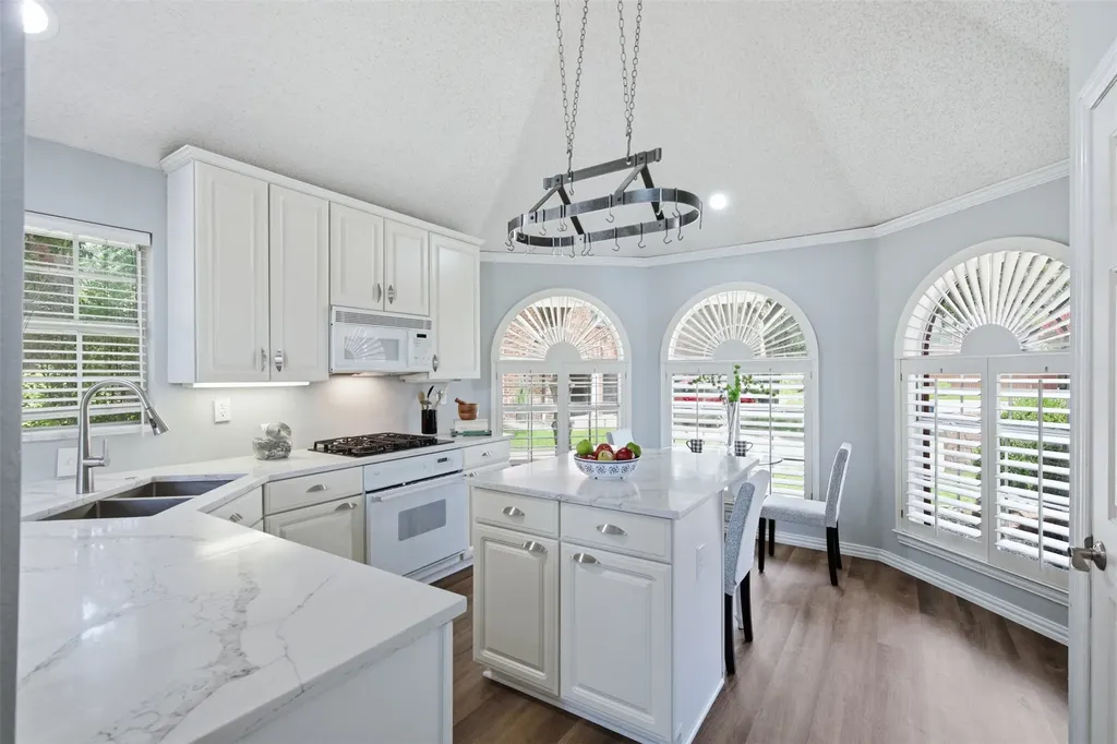 14584 Blueberry Court Addison TX 75001