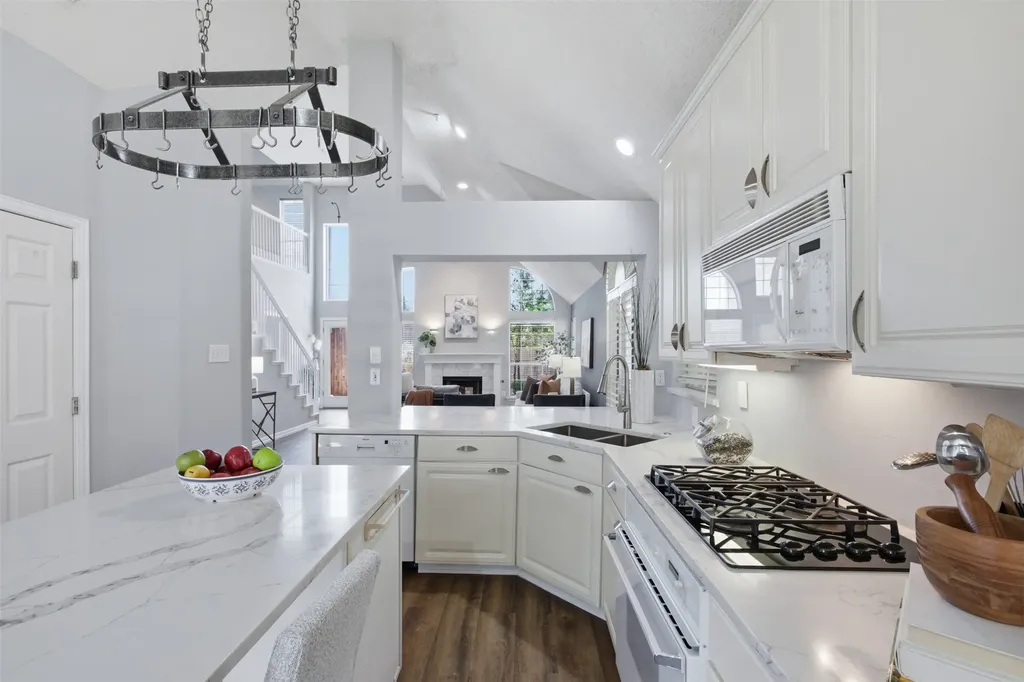 14584 Blueberry Court Addison TX 75001