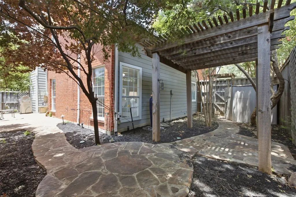 14584 Blueberry Court Addison TX 75001
