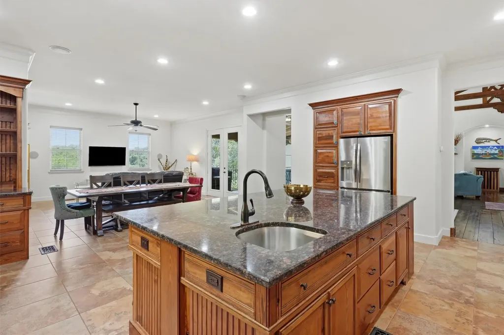 6710 Westover Drive Granbury TX 76049