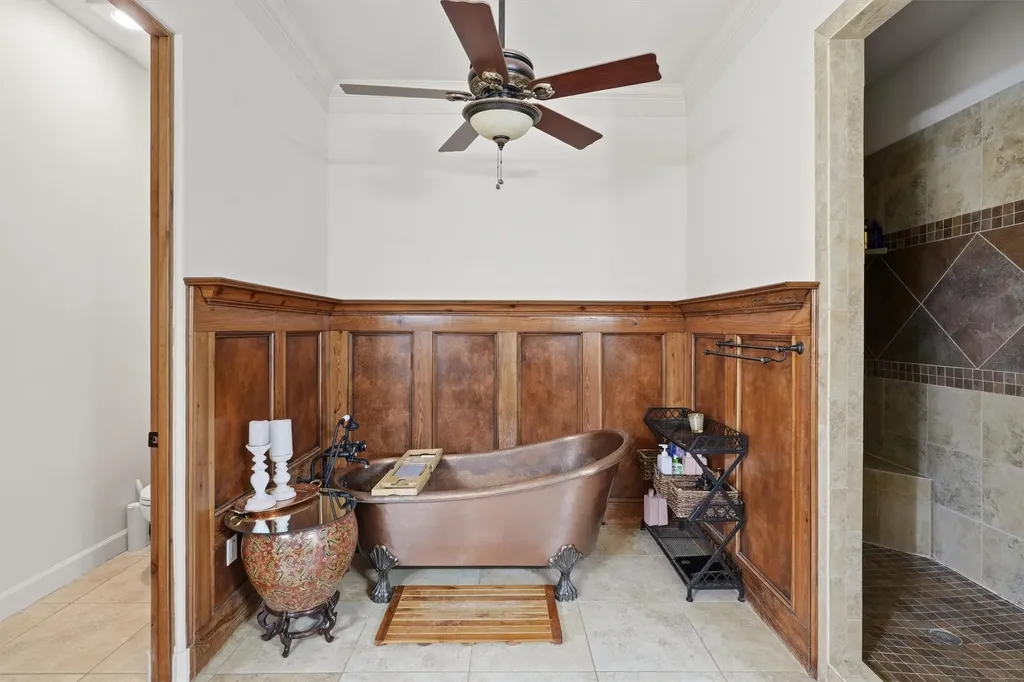 6710 Westover Drive Granbury TX 76049