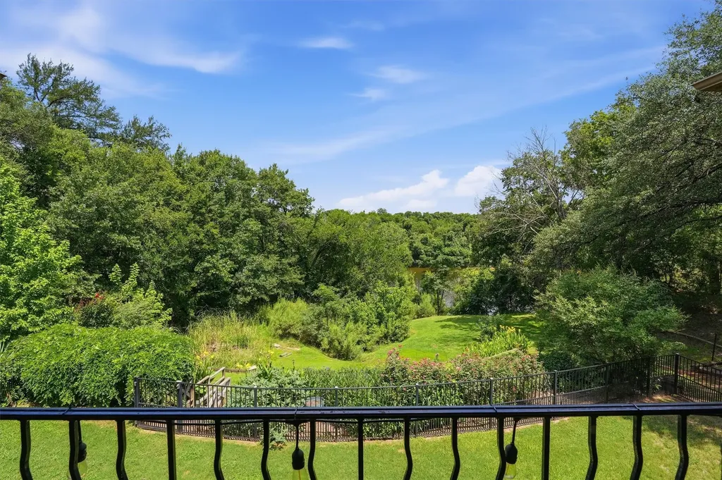 6710 Westover Drive Granbury TX 76049