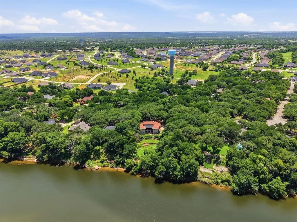 6710 Westover Drive Granbury TX 76049