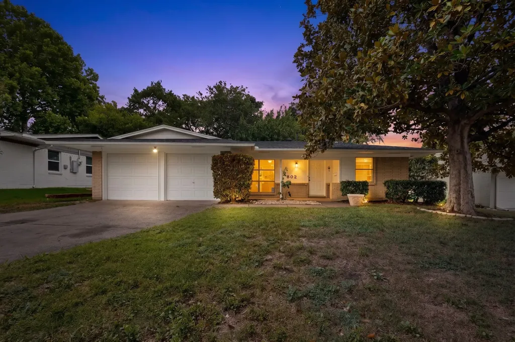 802 Wisteria Way Richardson TX 75080