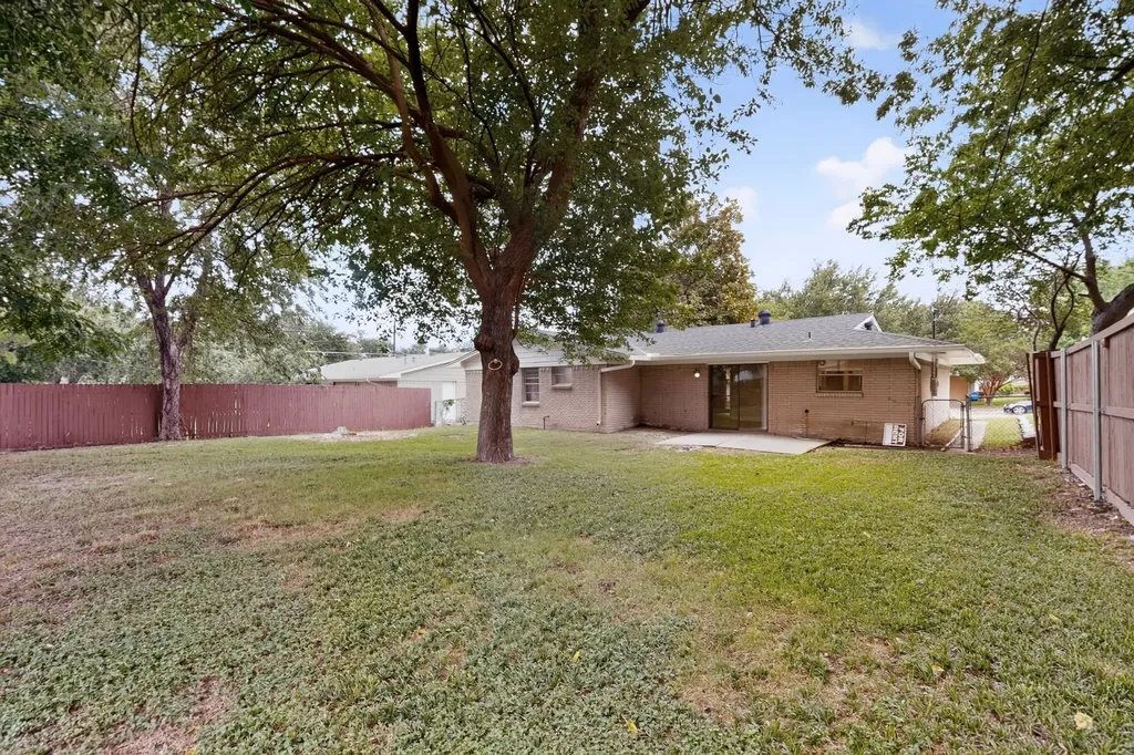 802 Wisteria Way Richardson TX 75080