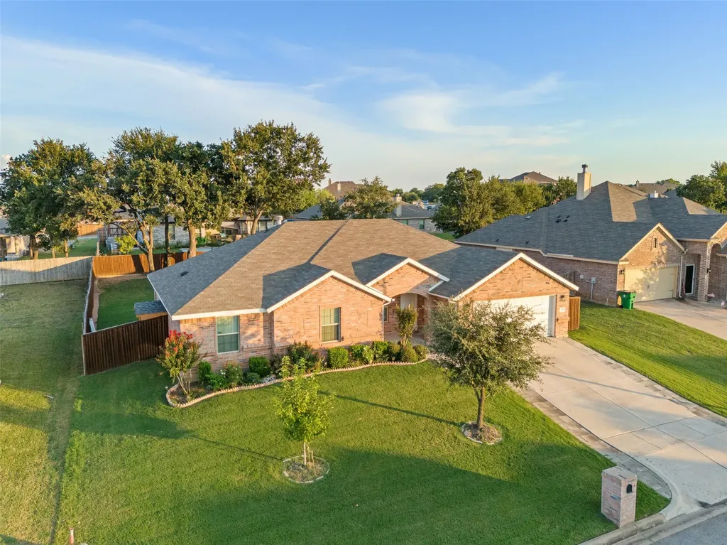 3733 Cecelia Lane Forest Hill TX 76140