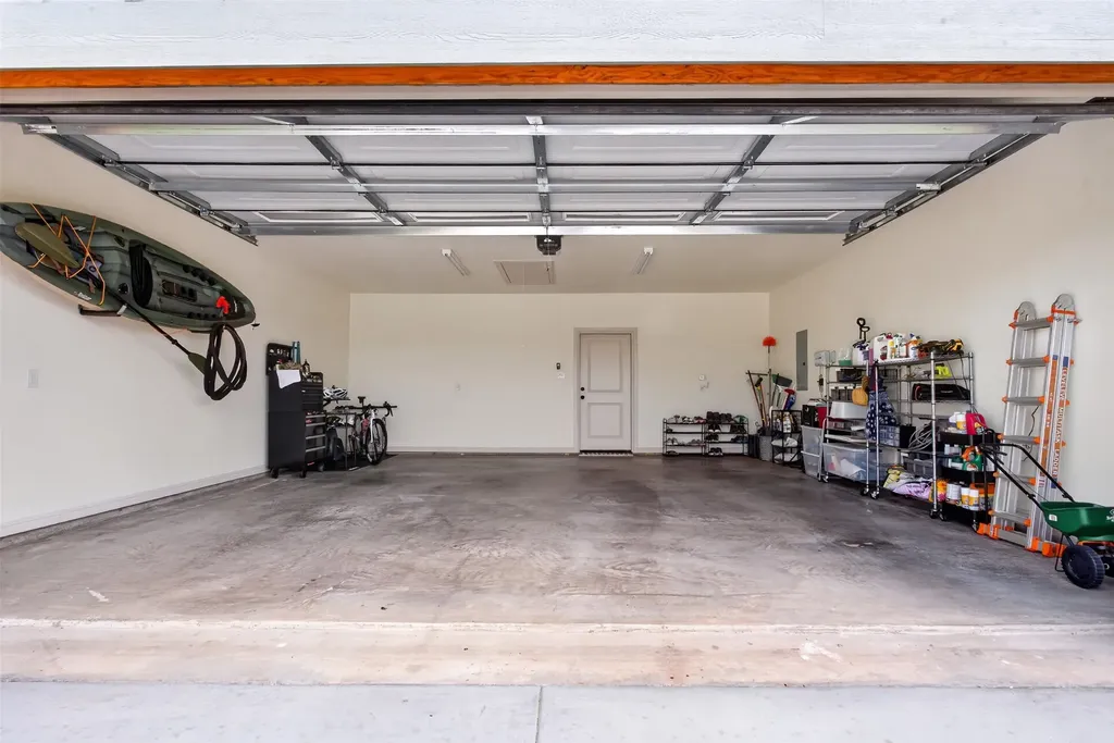 2604 Candlestick Drive Granbury TX 76049