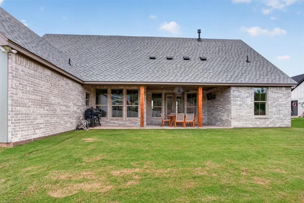 2604 Candlestick Drive Granbury TX 76049