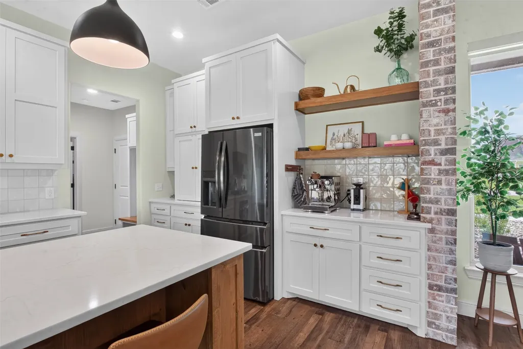 2604 Candlestick Drive Granbury TX 76049