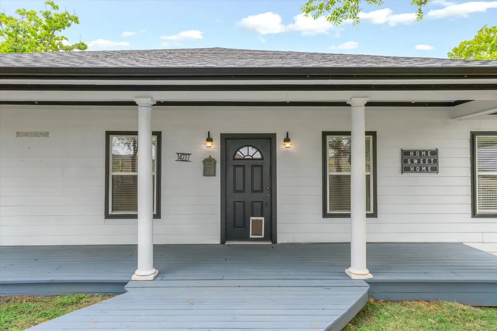 14227 County Road 438 Lindale TX 75771